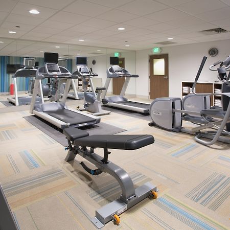 Holiday Inn Express & Suites - Dodge City By Ihg Eksteriør bilde