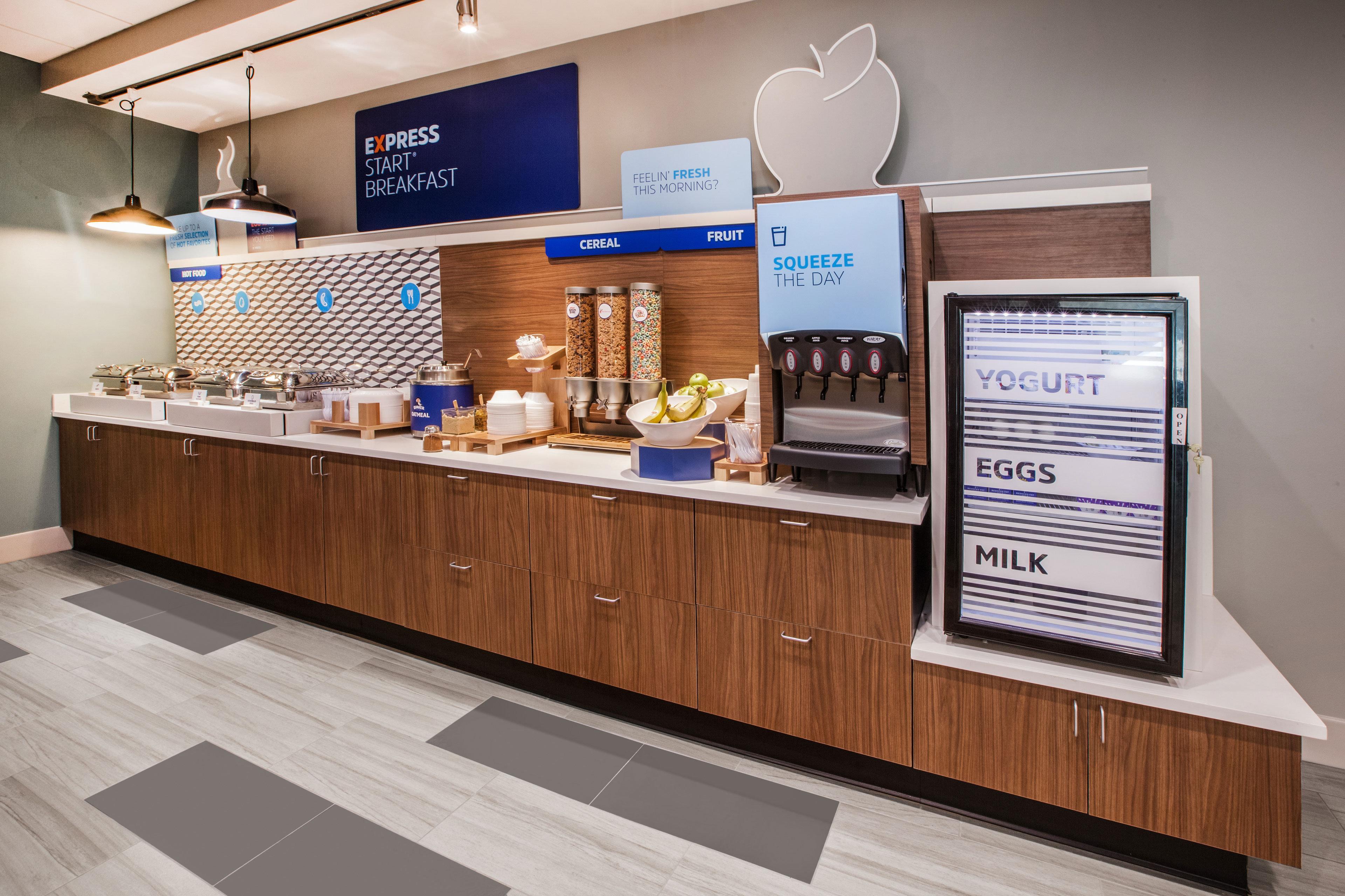Holiday Inn Express & Suites - Dodge City By Ihg Eksteriør bilde