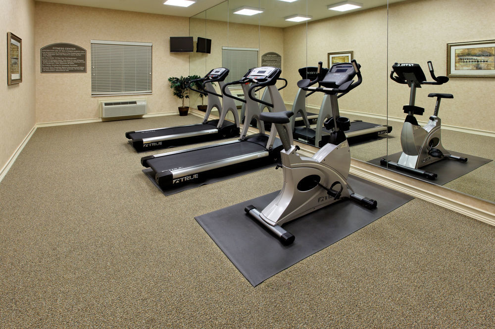 Holiday Inn Express & Suites - Dodge City By Ihg Eksteriør bilde